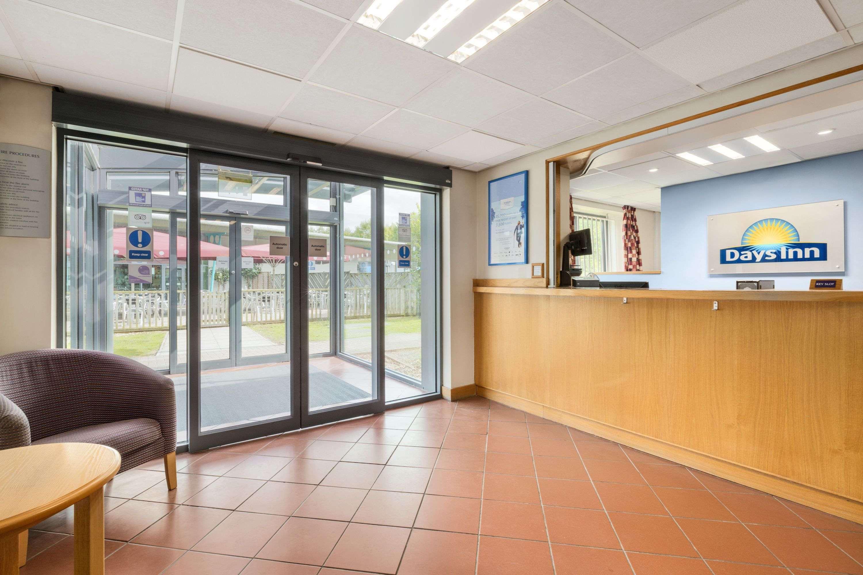 Days Inn Winchester Esterno foto