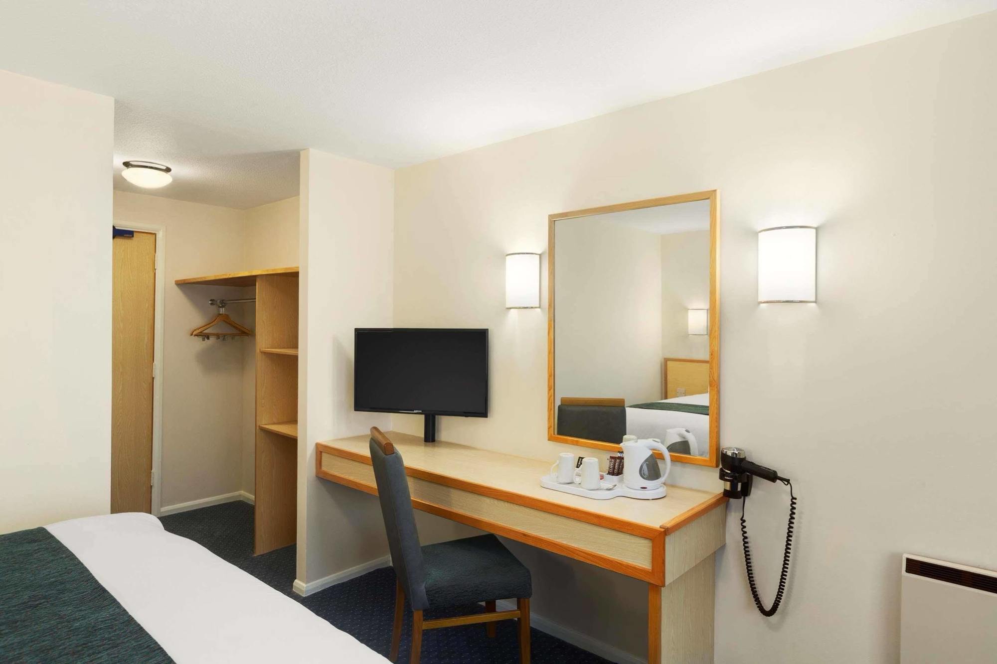Days Inn Winchester Esterno foto